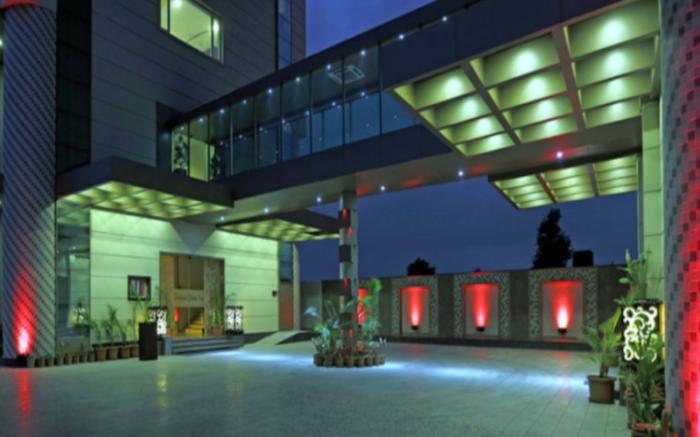 Brijwasi Lands Inn