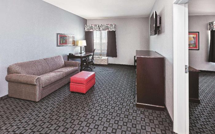 La Quinta Inn & Suites by Wyndham Decatur