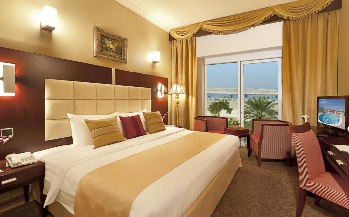 Sun & Sands Seaview Hotel