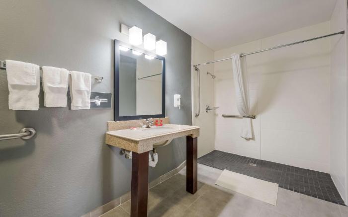 SureStay Hotel by Best Western Deer Park