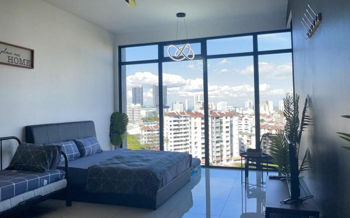 NEW Beacon Executive Suite - City View - By IZ