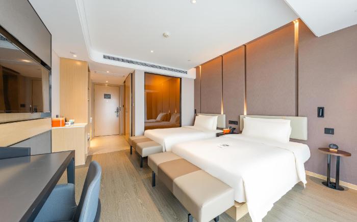 Atour Hotel Wuxi Huishan Wanda Plaza