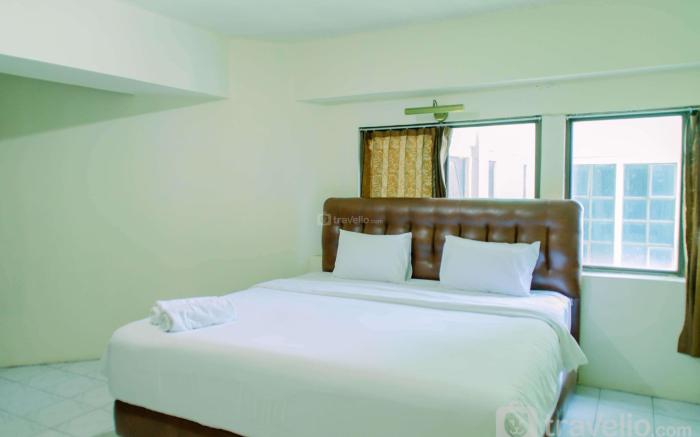 Homey 3BR at Kondominium Rajawali By Travelio