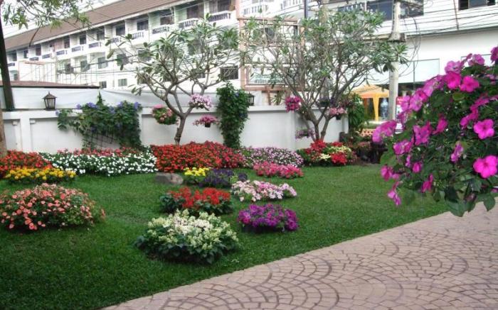 Rachamankha Flora House