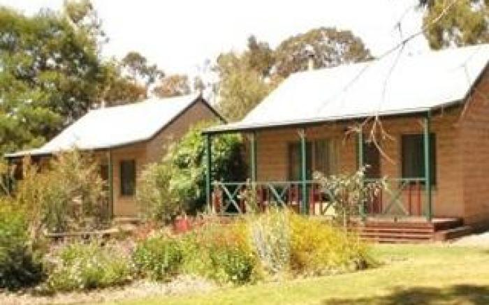 Grampians View Cottages & Units