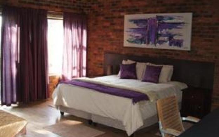 24OnVrey 3 Star Guest House