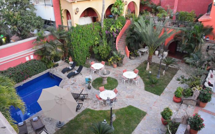 Collection O Casa Bella Hotel Boutique, Cabo San Lucas