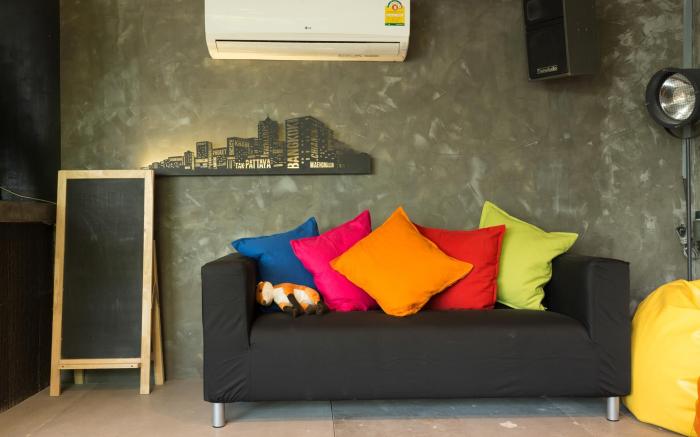 Revolution Hostel Asoke