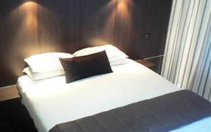 The Riccarton Hotel