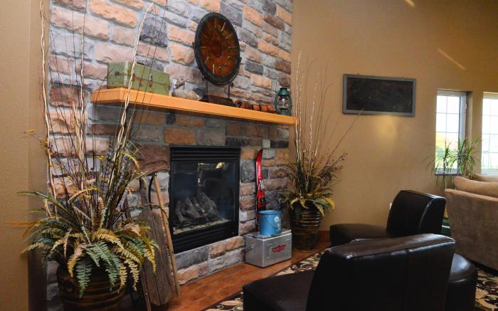 Cobblestone Inn & Suites - Lake View