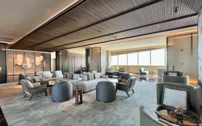 Yangtze River International Conference Center Hotel