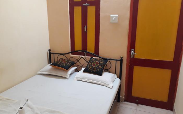Govind Hotel