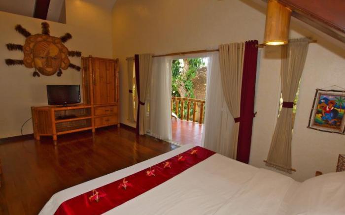 Pura Vida Beach and Dive Resort Dauin
