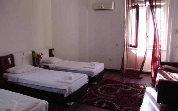 Hotel Grand Royal