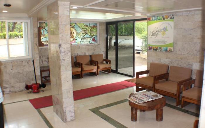 Hotel Bhooshan