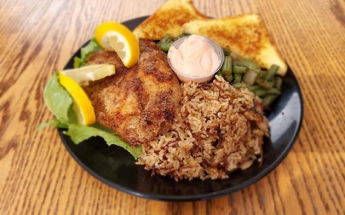 Gena's Sierra Inn and Restaurant