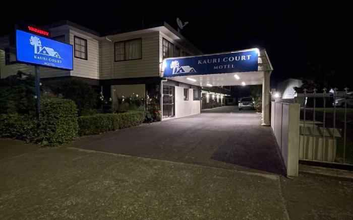 Kauri Court Motel & Apartments