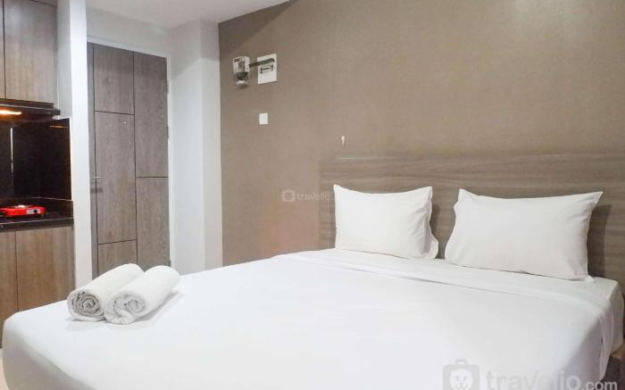 Deligtful Studio Taman Melati Surabaya By Travelio