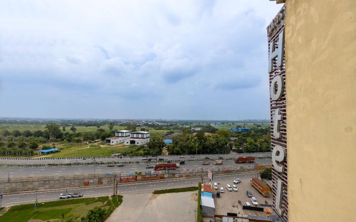 Hotel Lotus Paradise