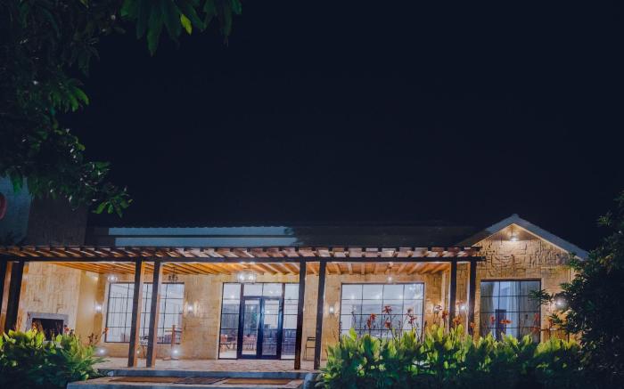 ANGIRASA LUXURY CAMPING