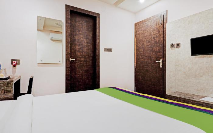 Itsy Hotels Ransu Residency