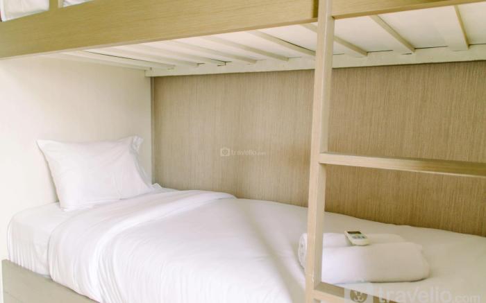 Cozy Pool View 2BR at Great Western By Travelio