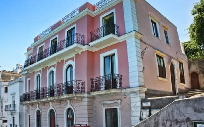 Capri Inn