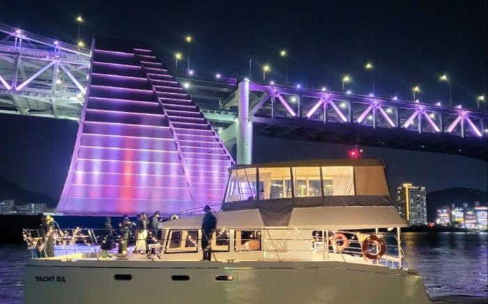 LCT Residence Y collection