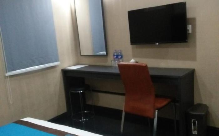 Nine Days Hotel