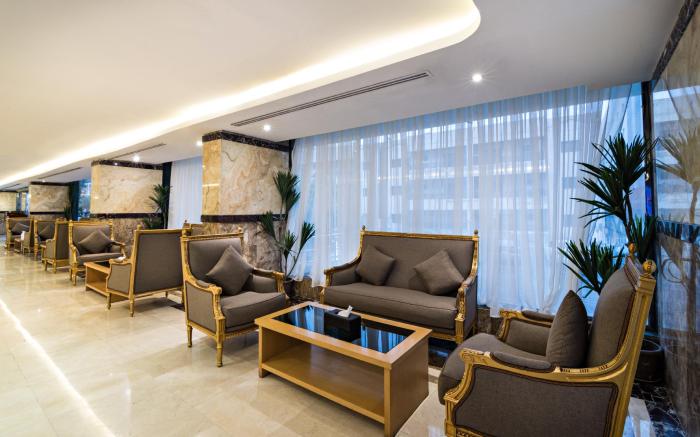 Ozone hotel