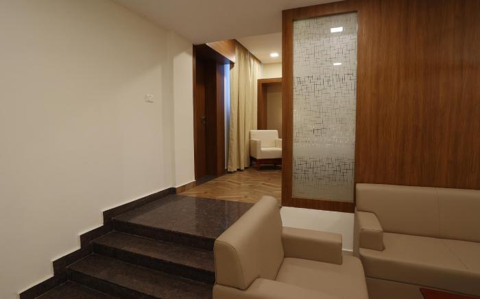 HOTEL BLUEMOON