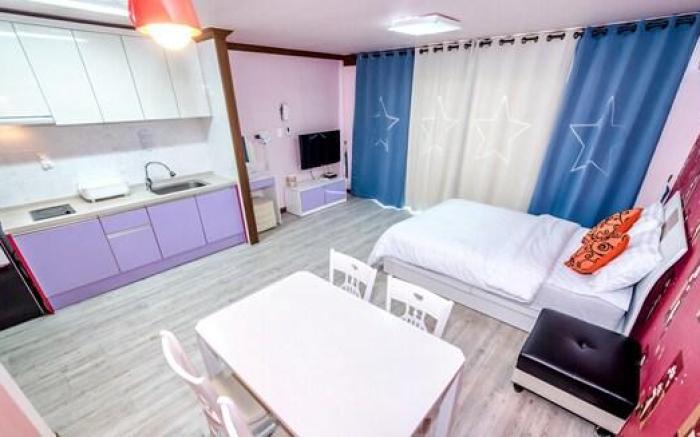 Ghosthouse Aewolhaean-ro Ocean View 14 Pyeong (Studio Type) Resort Pension (Room 304)