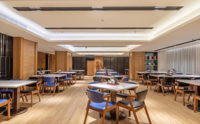 Madison Hotel Jinan CBD Gaoxin Wanda Plaza