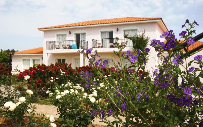 Akamanthea Holiday Village