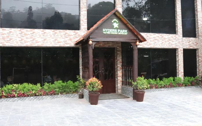 HYDERS PARK - THE LUXURY HOTEL