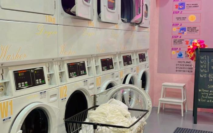 CORE suite klia with FREE NETFLIX + WIFI