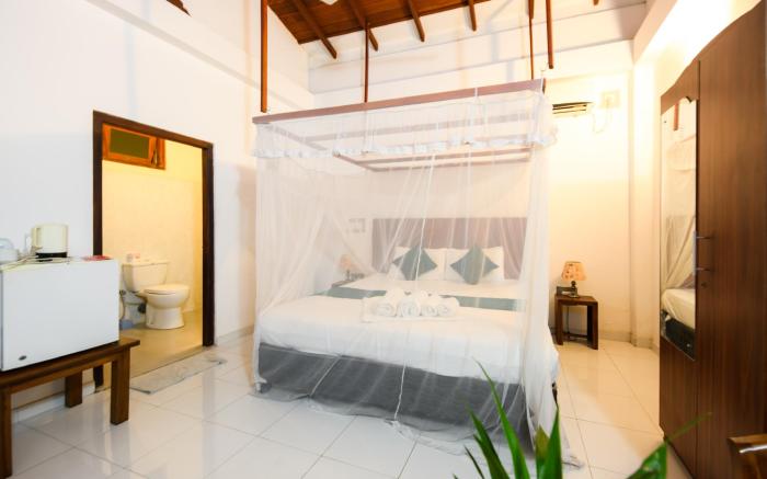 Prime Time Hotel-Unawatuna