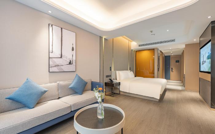 Atour Hotel Huaian Suning Plaza Dazhi Road