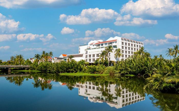 Little Oasis . An Eco Friendly Hotel & Spa