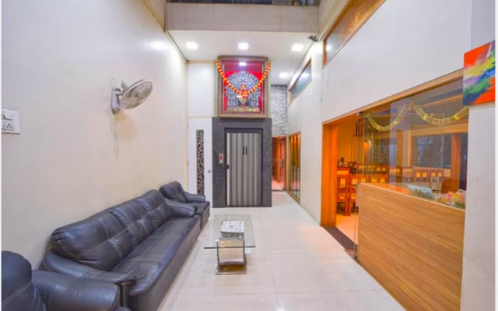 Hotel City Crown, Kolhapur