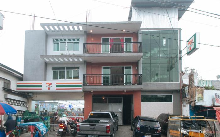 Budget Backpackers Transient House near NAIA by RedDoorz