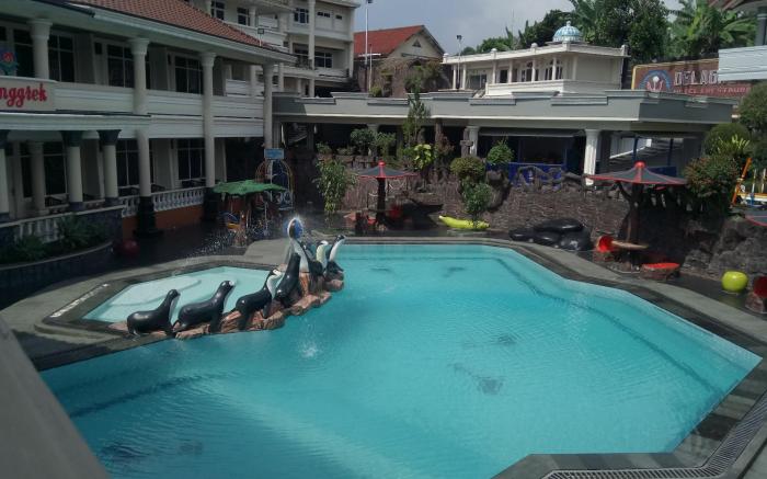 Delaga Biru Convention Hotel