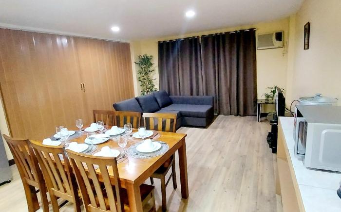 One (1) bedroom condo unit w/ Pool for Big Family