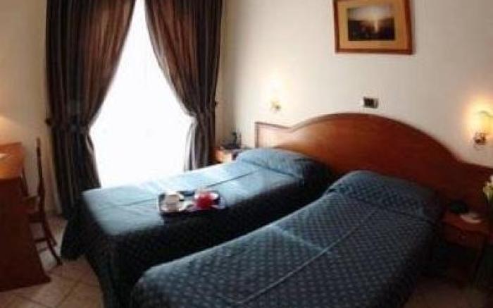 HR Hotel & Spa