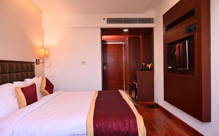 Raaj Bhaavan Clarks Inn Chennai