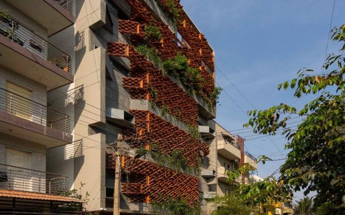 Iris Suites