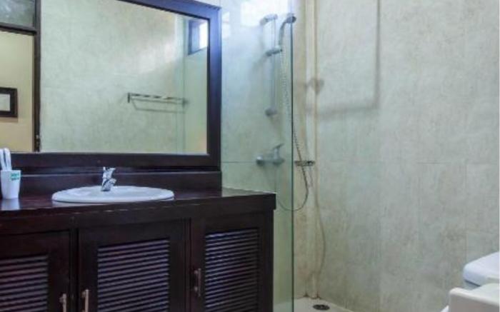 Shanti Village Beach Hotel