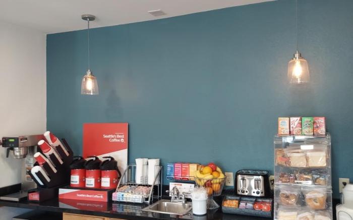 Boarders Inn & Suites by Cobblestone Hotels - Waterloo