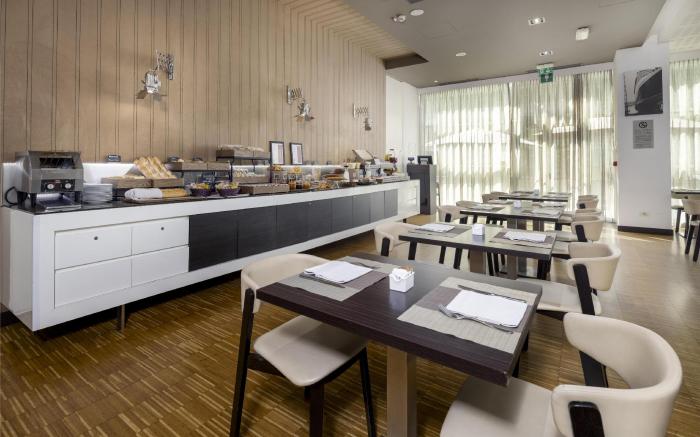 Best Western Premier CHC Airport