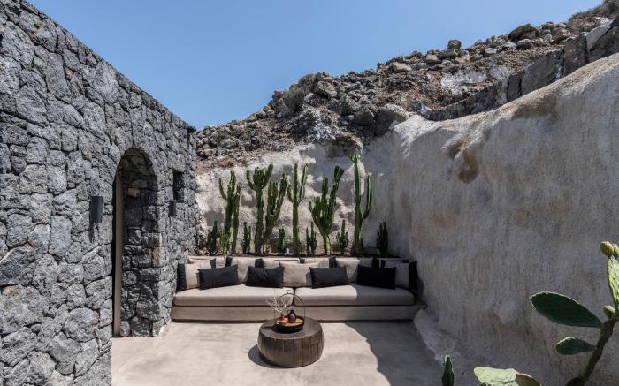 Nimbus Santorini